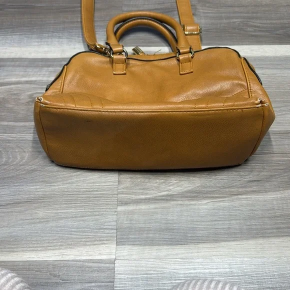 Steve Madden crossbody bag - Picture 3 of 13